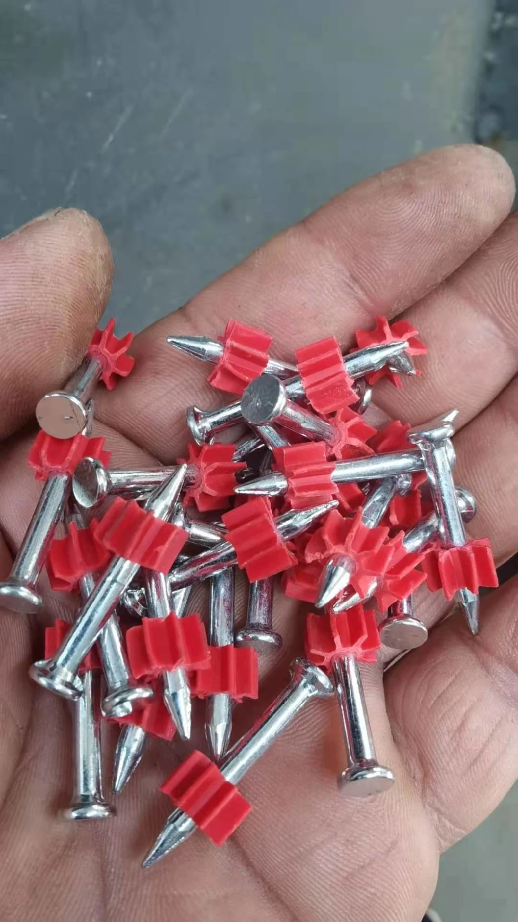 High-Quality Cement Nail Shooting Nails with Red Washer 4&quot;