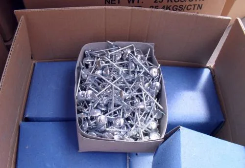 Factory Manufactured Cheap Price 2&quot; 2.5&quot; Galvanized Roofing Nails Smooth/Twisted Shank Umbrella Head Concrete Nails /Cupper Nails /Shoe Tack /Twisted Nail